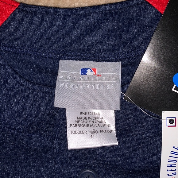 Genuine merchandise Indians baseball button up - Picture 3 of 5